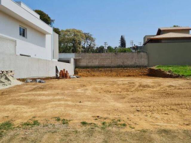 Terreno para Venda em Atibaia - 2