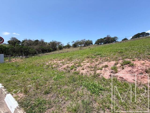 Área para Venda em Atibaia - 3