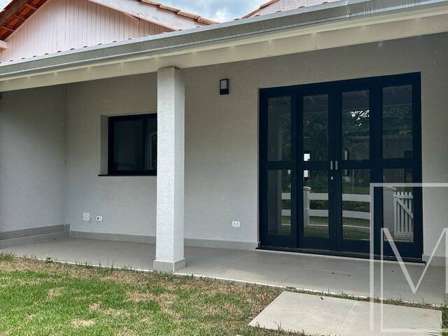 Casa para Venda em Atibaia - 3
