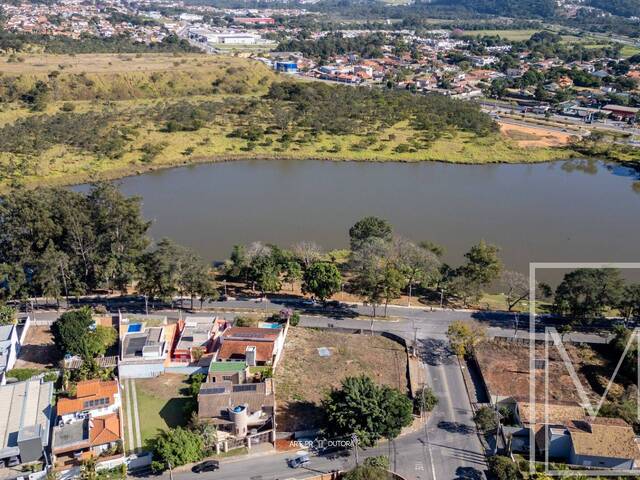 Área para Venda em Atibaia - 3