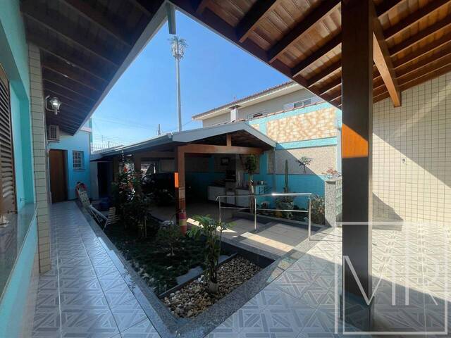Casa para Venda em Atibaia - 4