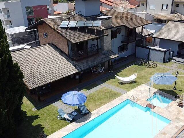 Casa para Venda em Atibaia - 2