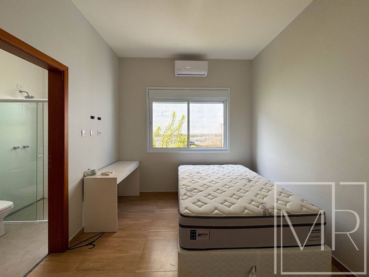 Casa, 4 quartos, 263 m² - Foto 39
