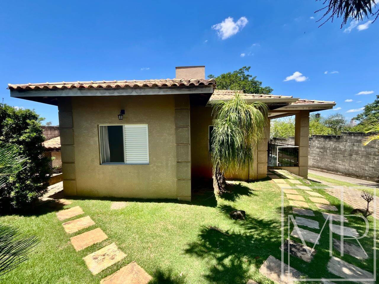 Casa, 4 quartos, 220 m² - Foto 2