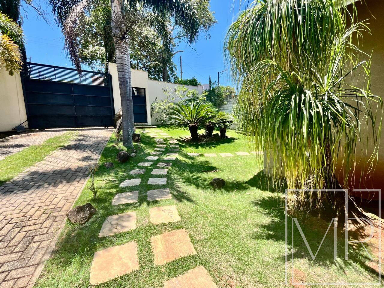 Casa, 4 quartos, 220 m² - Foto 4