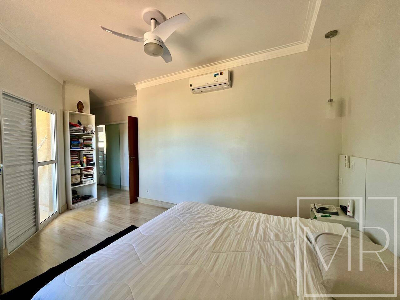 Casa, 4 quartos, 220 m² - Foto 30