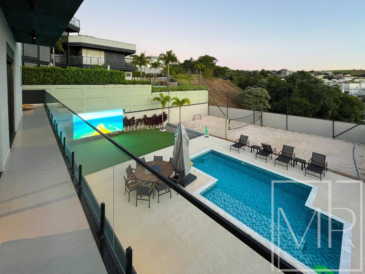 Casa, 5 quartos, 309 m² - Foto 4