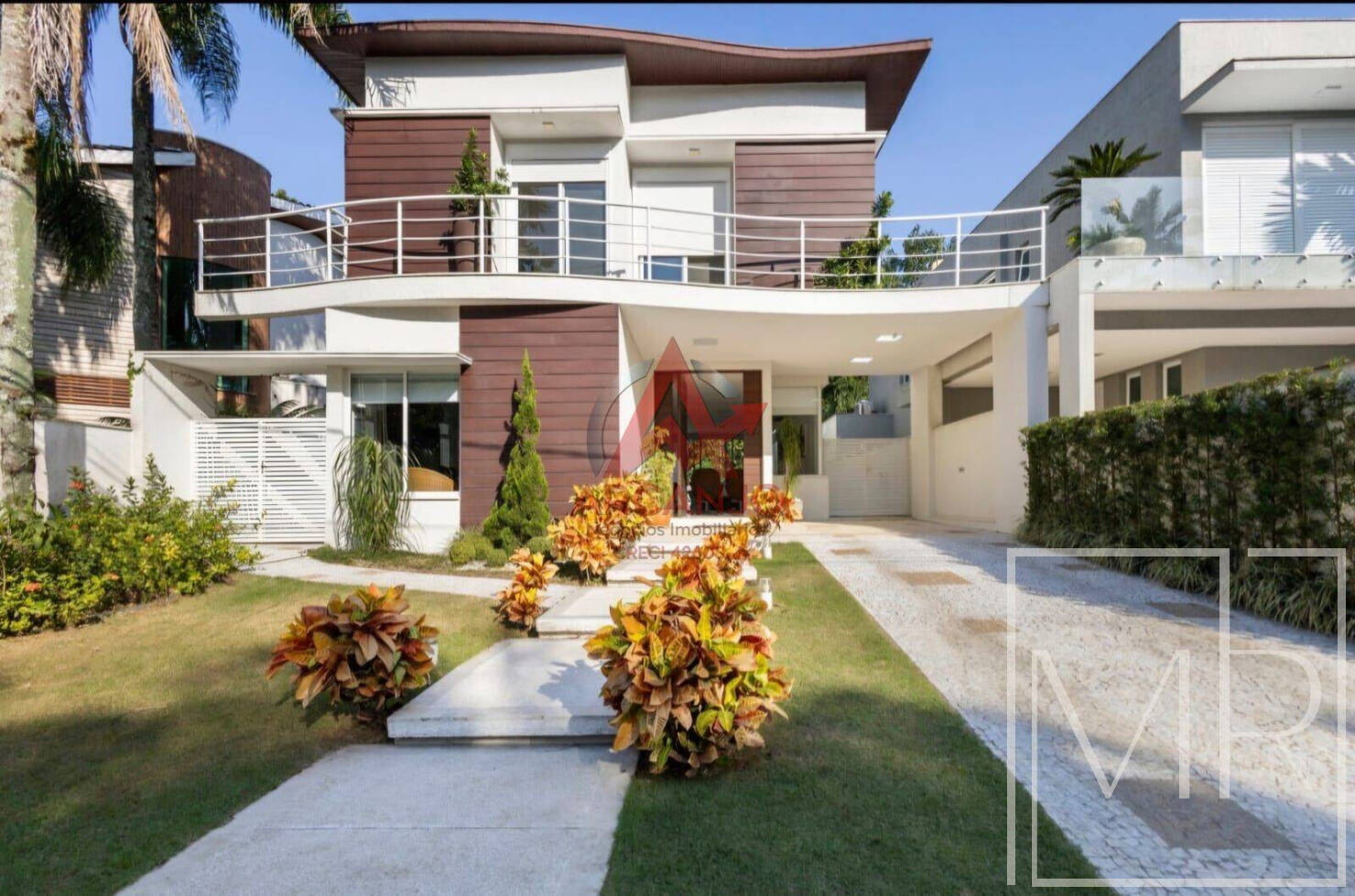 Casa, 6 quartos, 326 m² - Foto 2