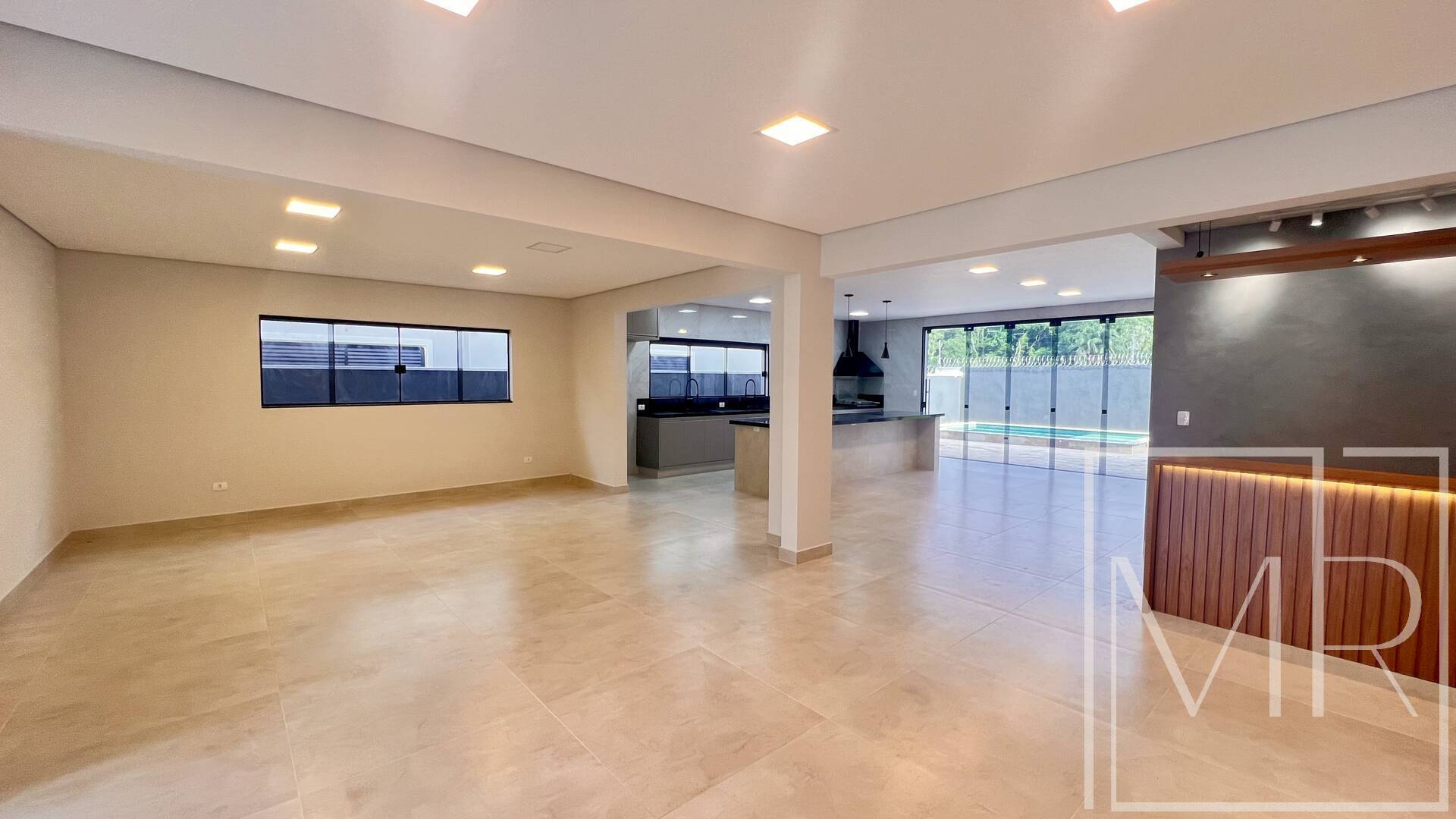 Casa, 3 quartos, 300 m² - Foto 9