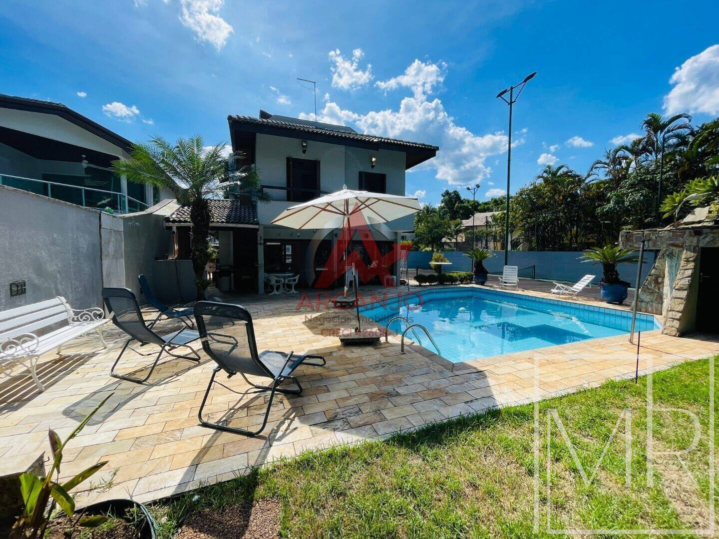 Casa, 3 quartos, 300 m² - Foto 2