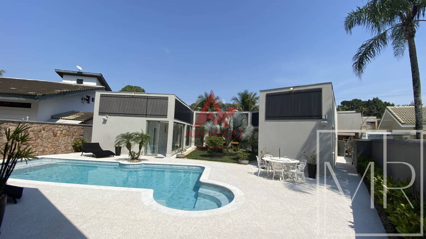 Casa, 6 quartos, 722 m² - Foto 1