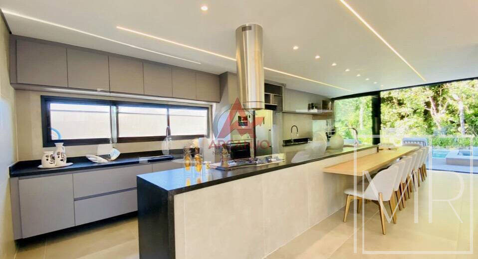 Casa, 6 quartos, 420 m² - Foto 35