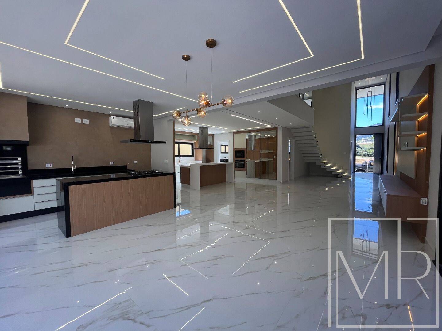 Casa, 4 quartos, 300 m² - Foto 2