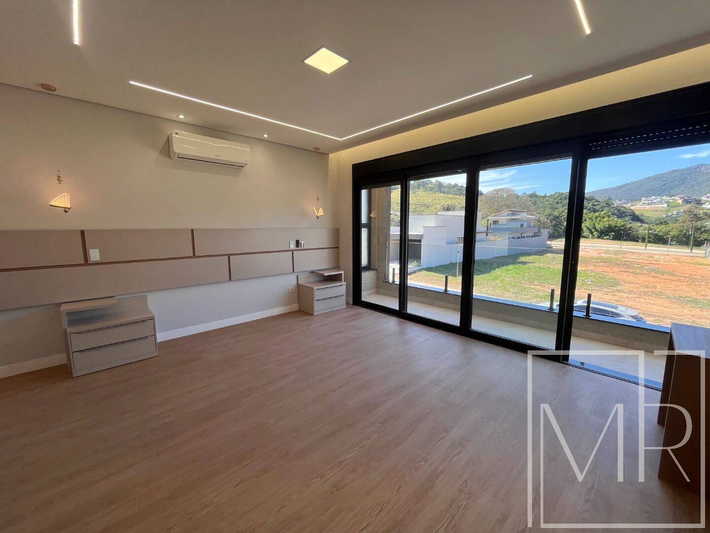 Casa, 4 quartos, 300 m² - Foto 12