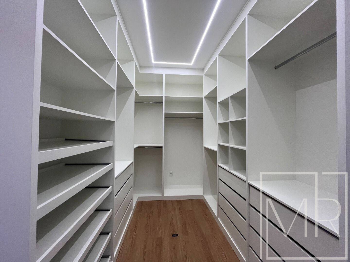 Casa, 4 quartos, 300 m² - Foto 20