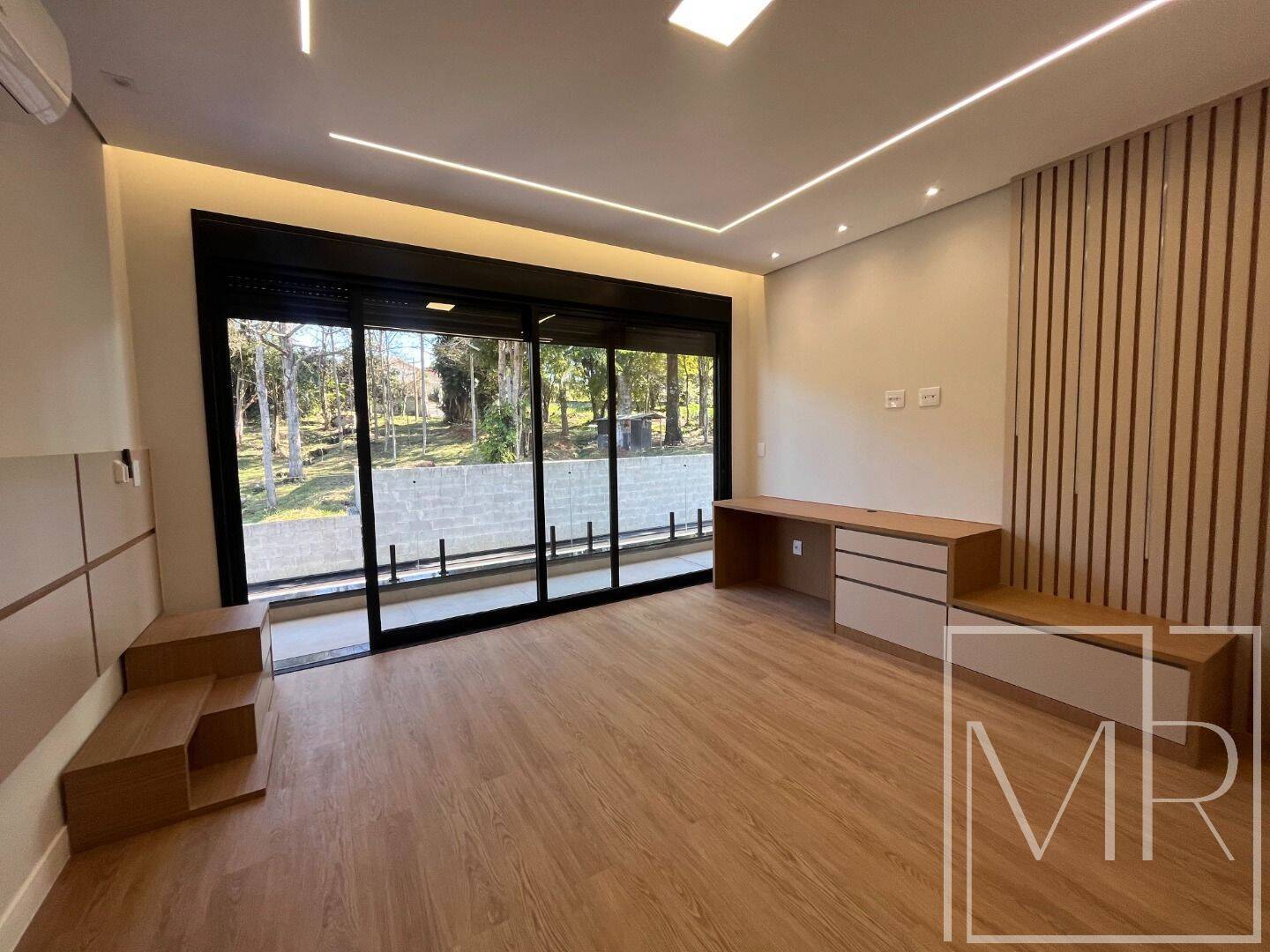 Casa, 4 quartos, 300 m² - Foto 23