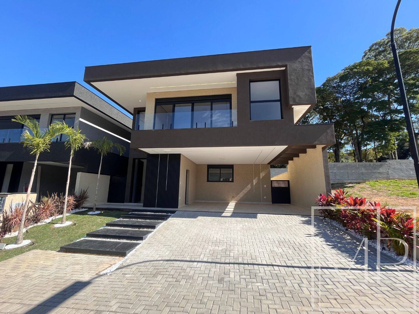Casa, 4 quartos, 300 m² - Foto 1