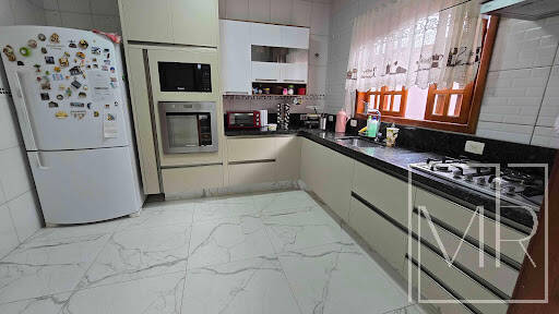 Casa, 3 quartos, 250 m² - Foto 8