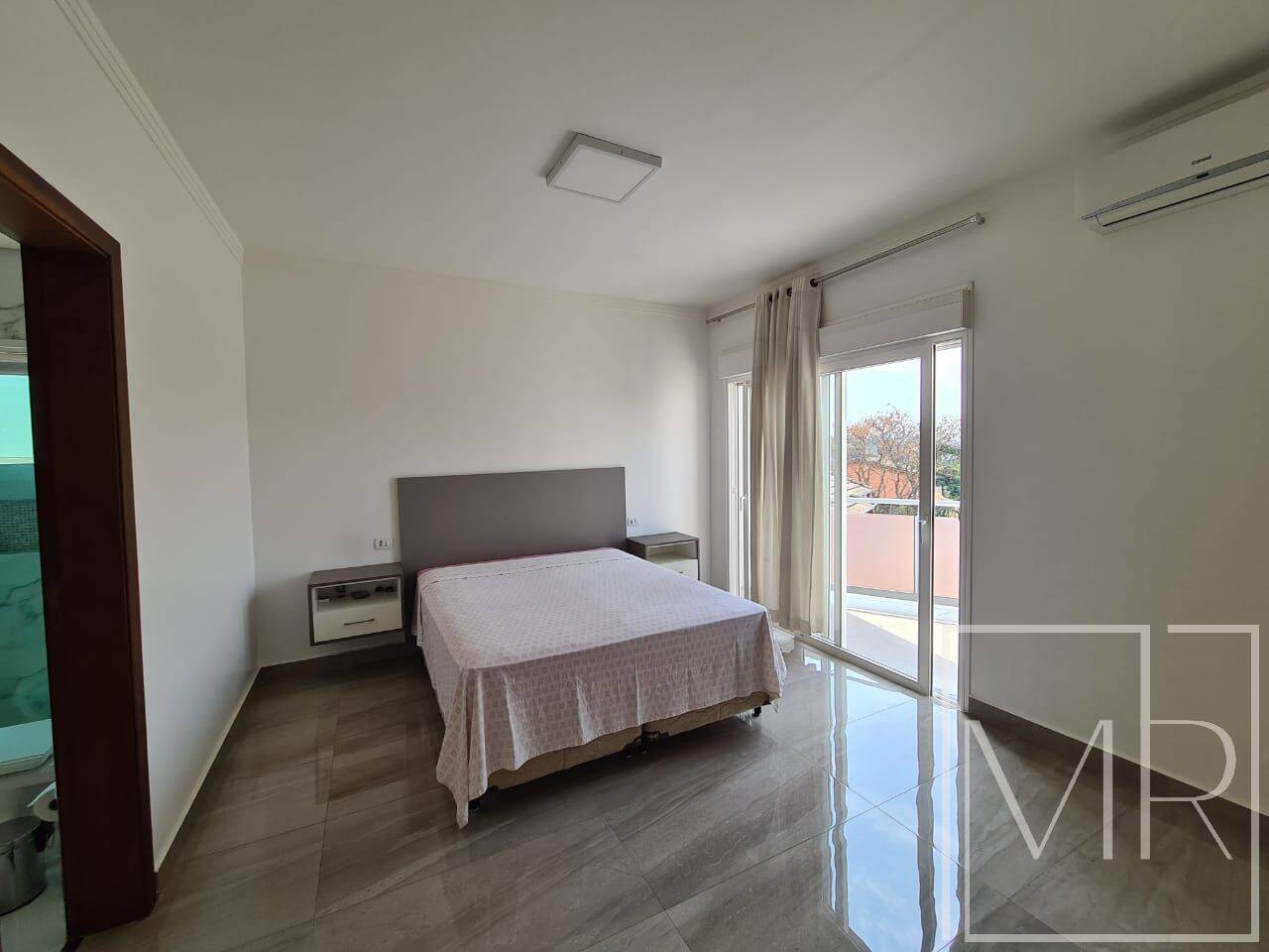 Casa, 4 quartos, 250 m² - Foto 22