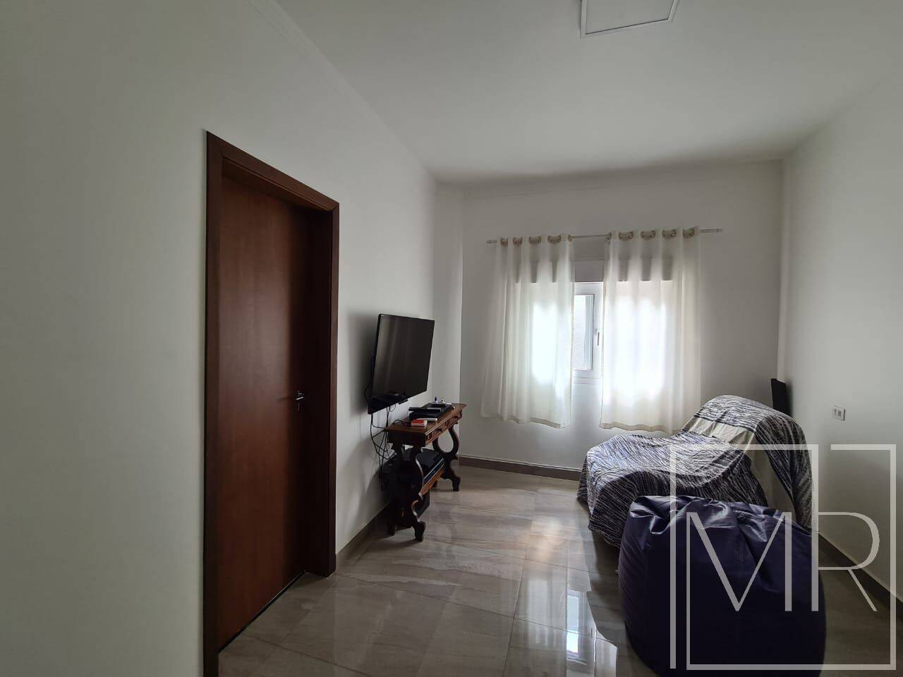 Casa, 4 quartos, 250 m² - Foto 27