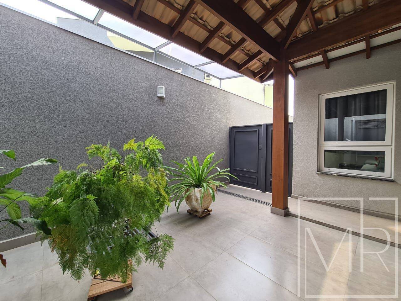 Casa, 4 quartos, 250 m² - Foto 13