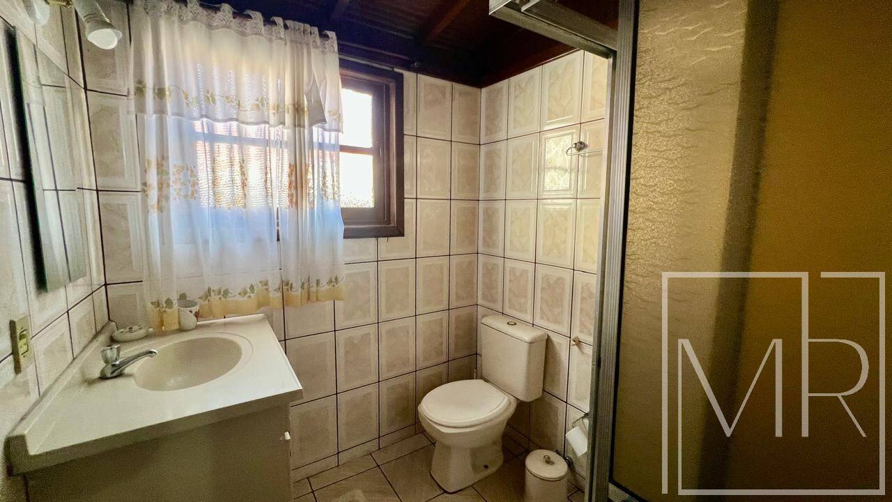 Casa, 6 quartos, 150 m² - Foto 4