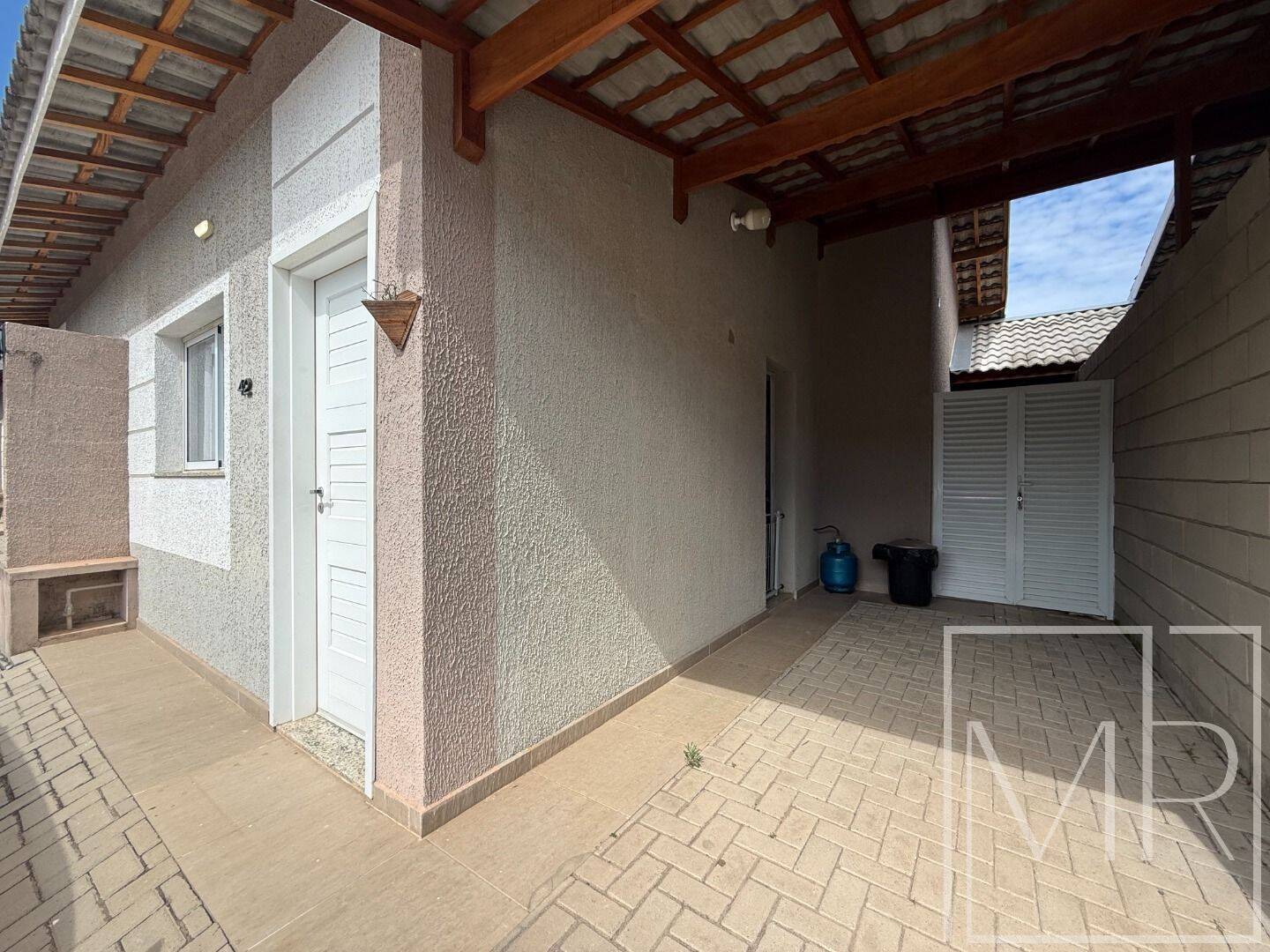 Casa, 2 quartos, 52 m² - Foto 1