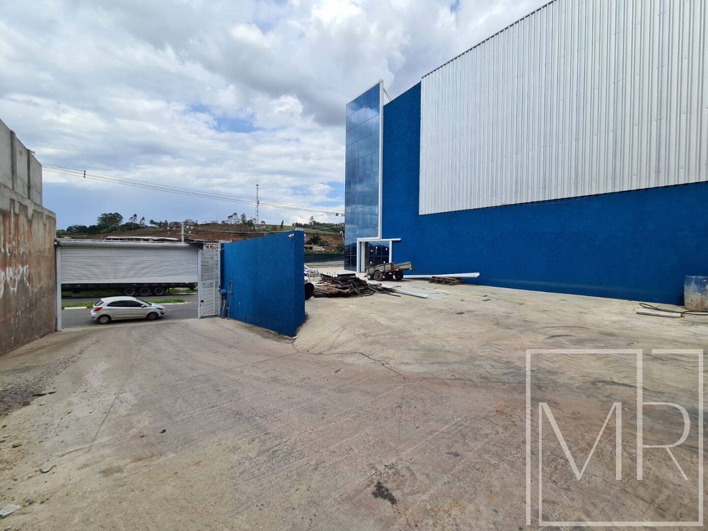 Depósito-Galpão, 2472 m² - Foto 1