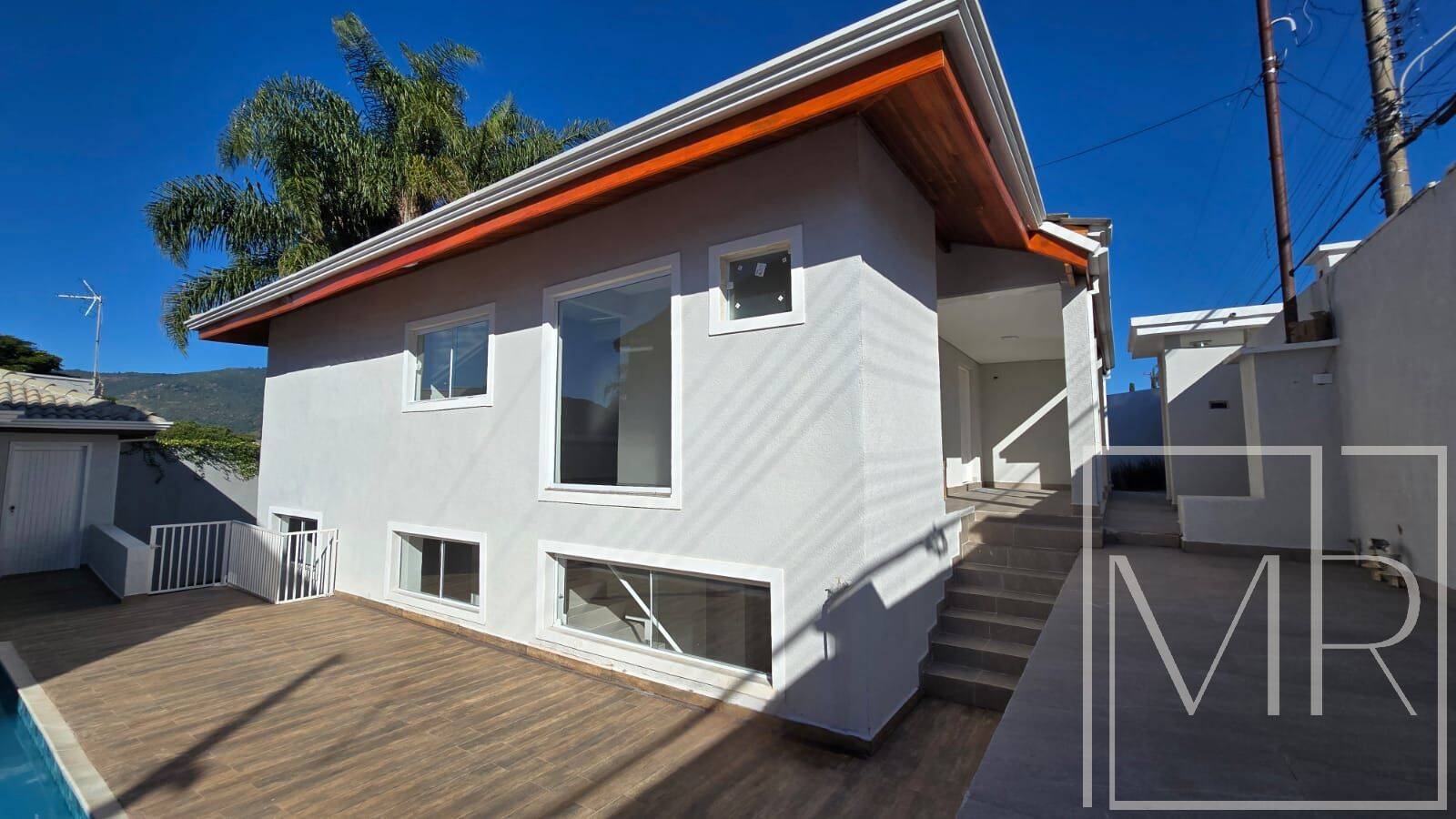 Casa, 4 quartos, 373 m² - Foto 2