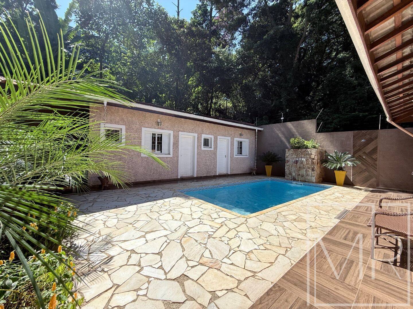 Casa, 5 quartos, 263 m² - Foto 9