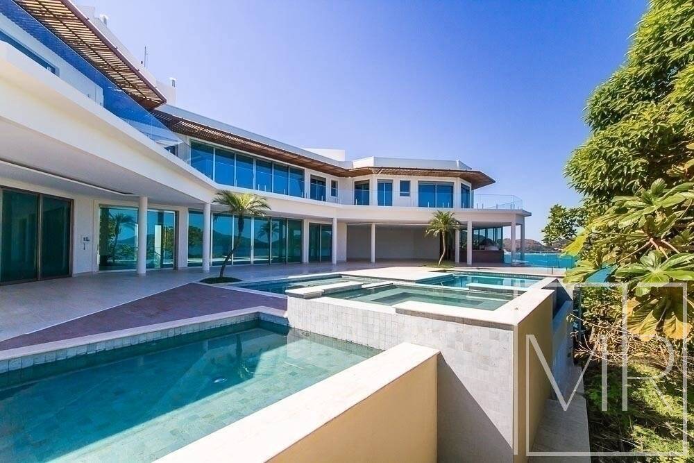 Casa, 10 quartos, 2560 m² - Foto 2