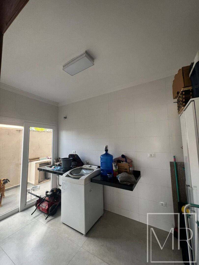 Casa, 3 quartos, 252 m² - Foto 17