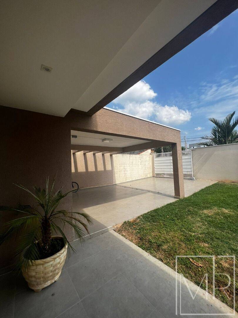 Casa, 3 quartos, 252 m² - Foto 2