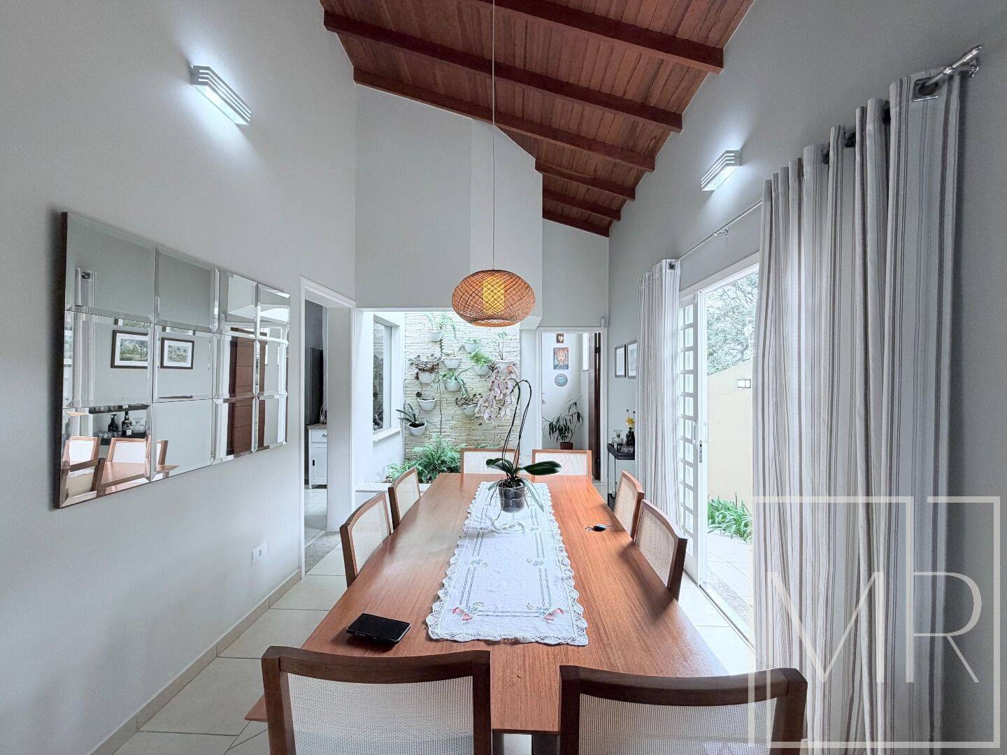 Casa, 3 quartos, 250 m² - Foto 11