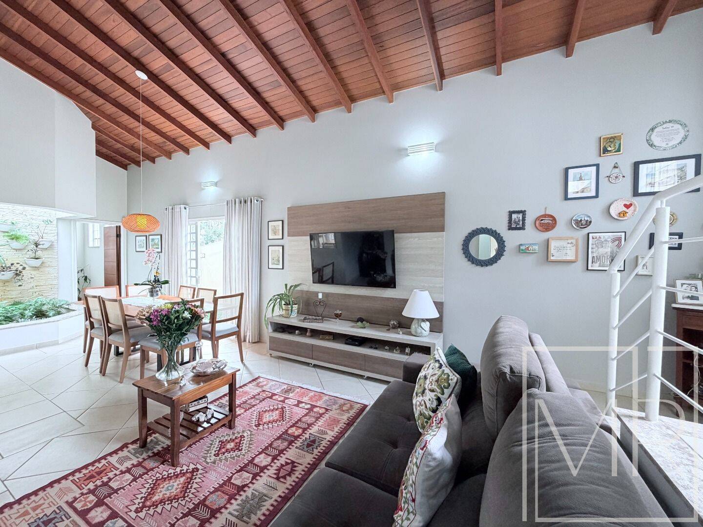 Casa, 3 quartos, 250 m² - Foto 3