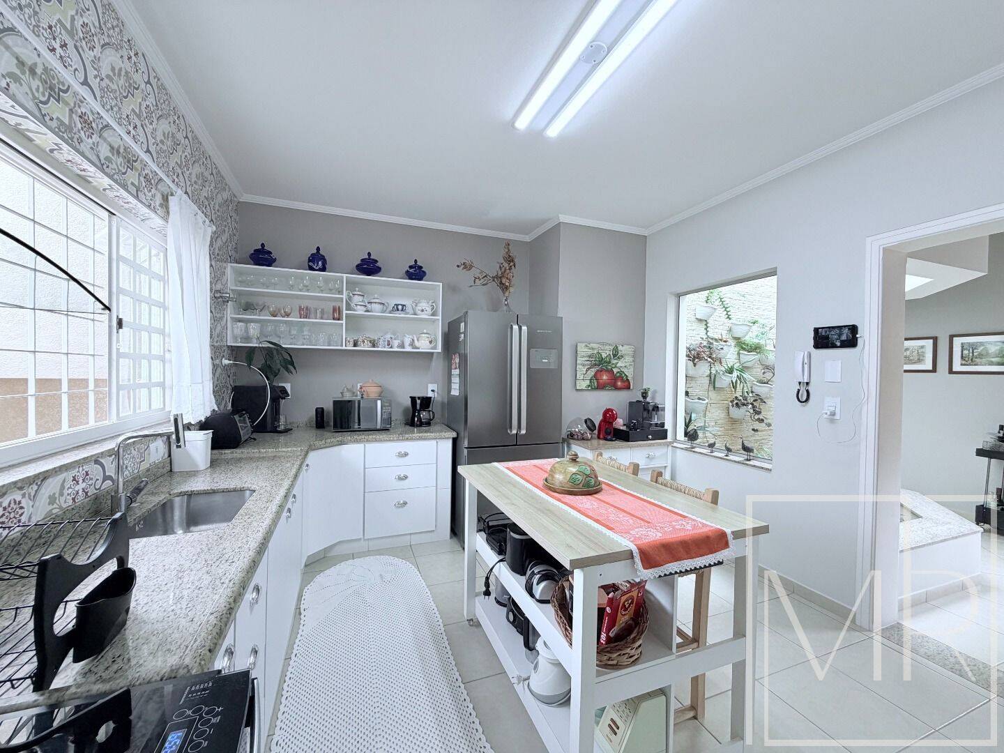 Casa, 3 quartos, 250 m² - Foto 28