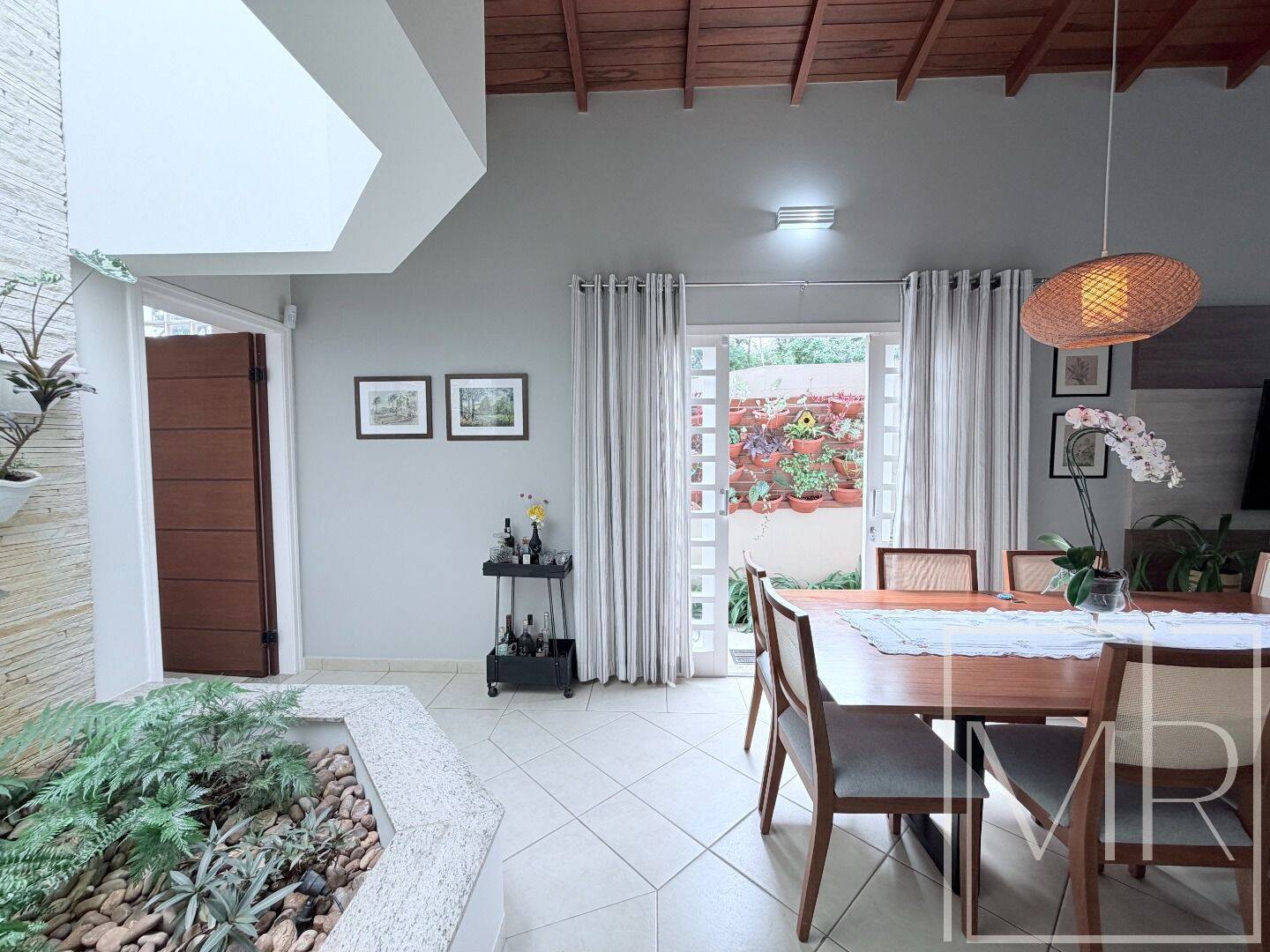 Casa, 3 quartos, 250 m² - Foto 6