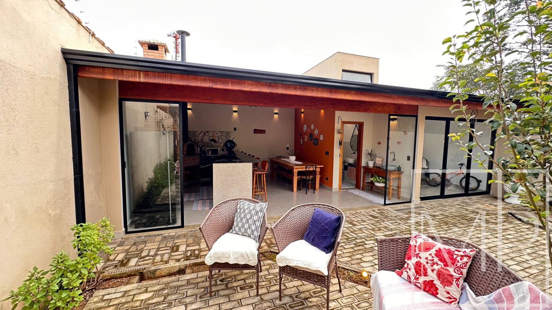 Casa, 3 quartos, 250 m² - Foto 2