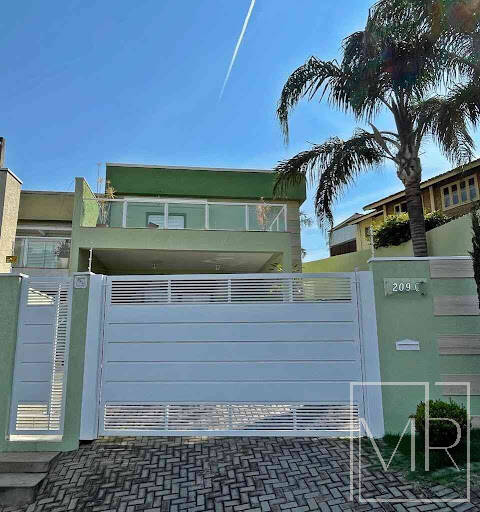 Casa, 3 quartos, 230 m² - Foto 1