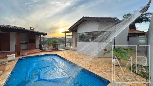 Casa, 3 quartos, 318 m² - Foto 1