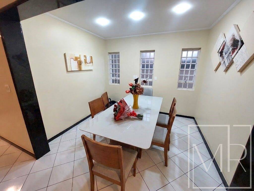 Casa, 3 quartos, 285 m² - Foto 22