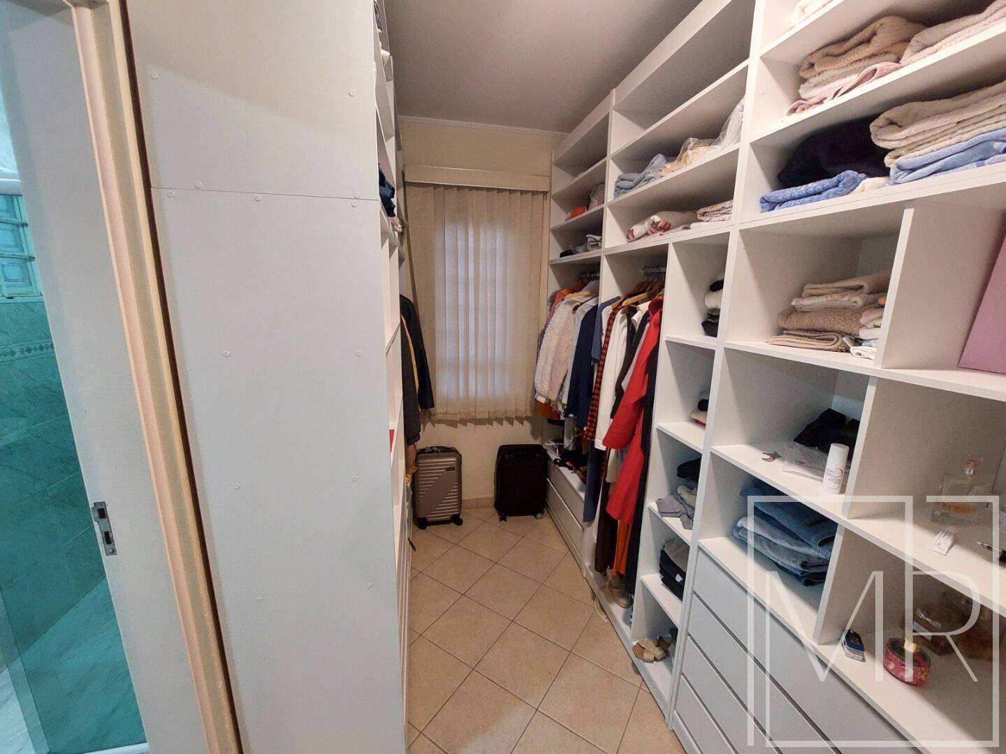 Casa, 3 quartos, 285 m² - Foto 30