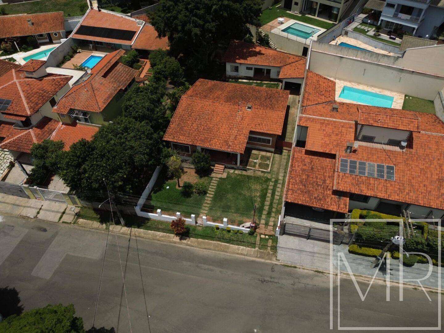 Casa, 4 quartos, 258 m² - Foto 11