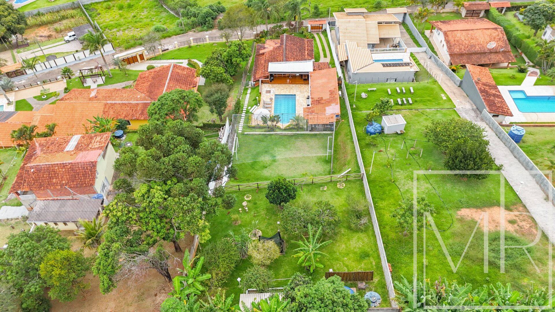 Casa, 4 quartos, 265 m² - Foto 4