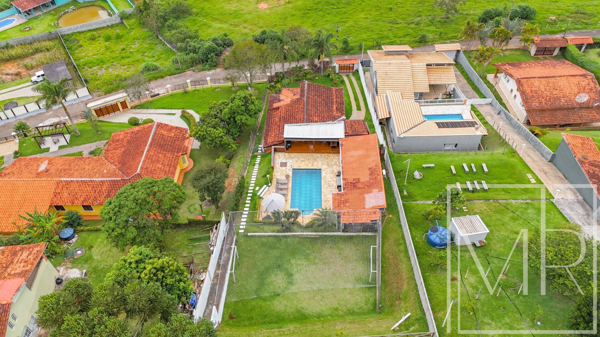 Casa, 4 quartos, 265 m² - Foto 3