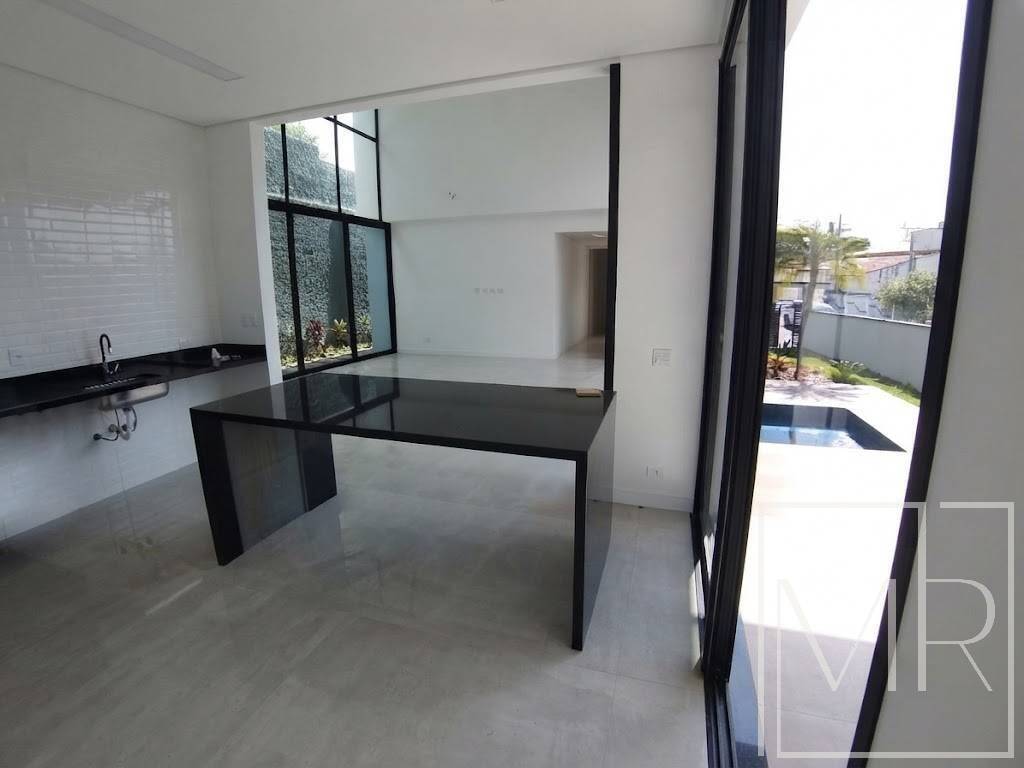 Casa, 3 quartos, 230 m² - Foto 8