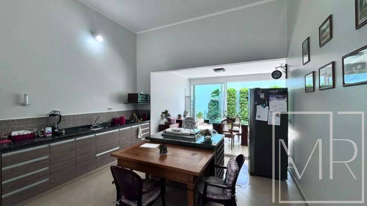 Casa, 3 quartos, 189 m² - Foto 10