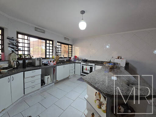 Casa, 4 quartos, 328 m² - Foto 9