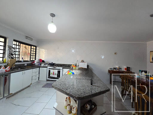 Casa, 4 quartos, 328 m² - Foto 8