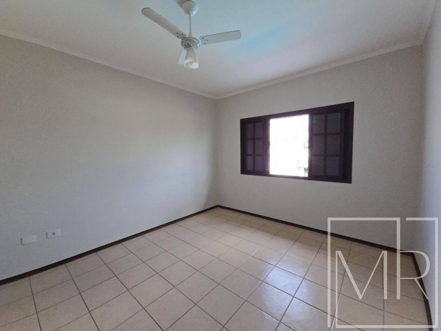 Casa, 4 quartos, 375 m² - Foto 24